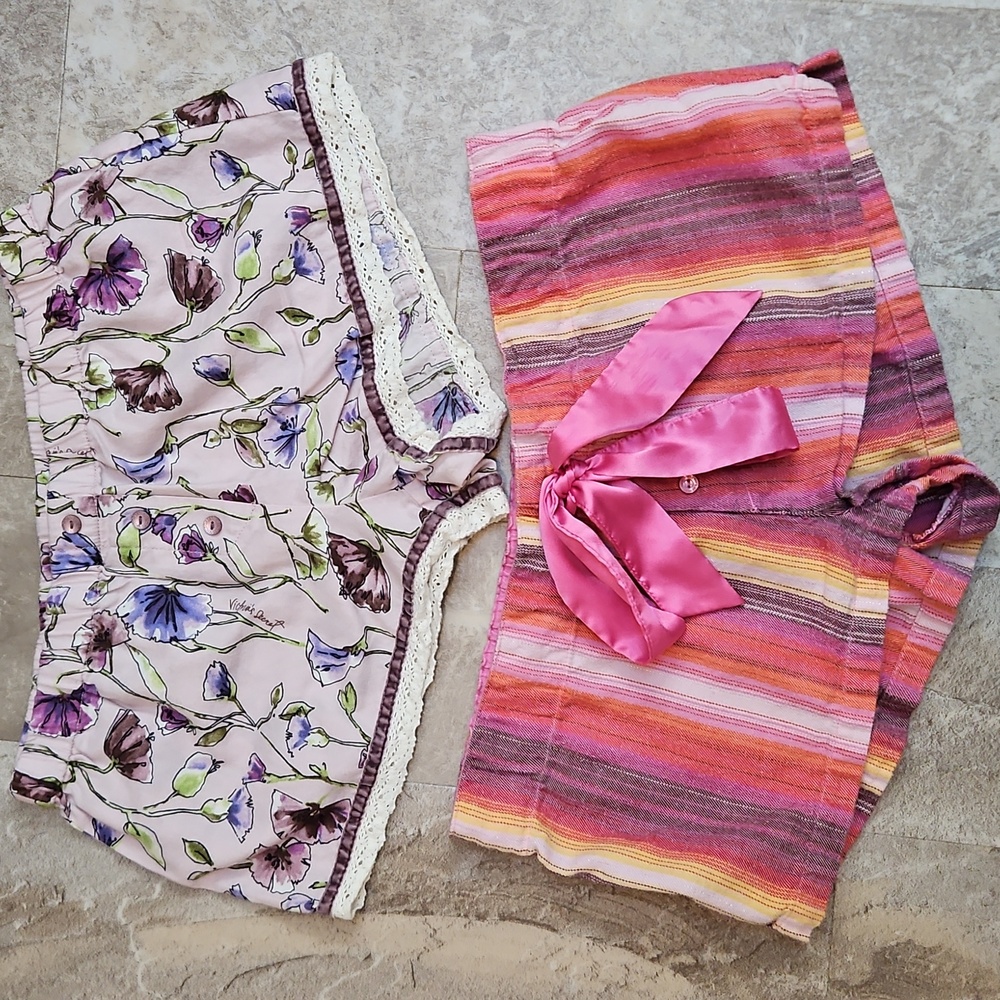 Victoria's Secret sleep shorts. EUC.